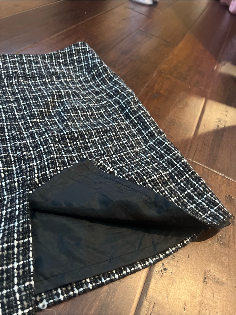 Black & White Tweed Pencil Mini Skirt with Stud Detail - Picture 4 of 5